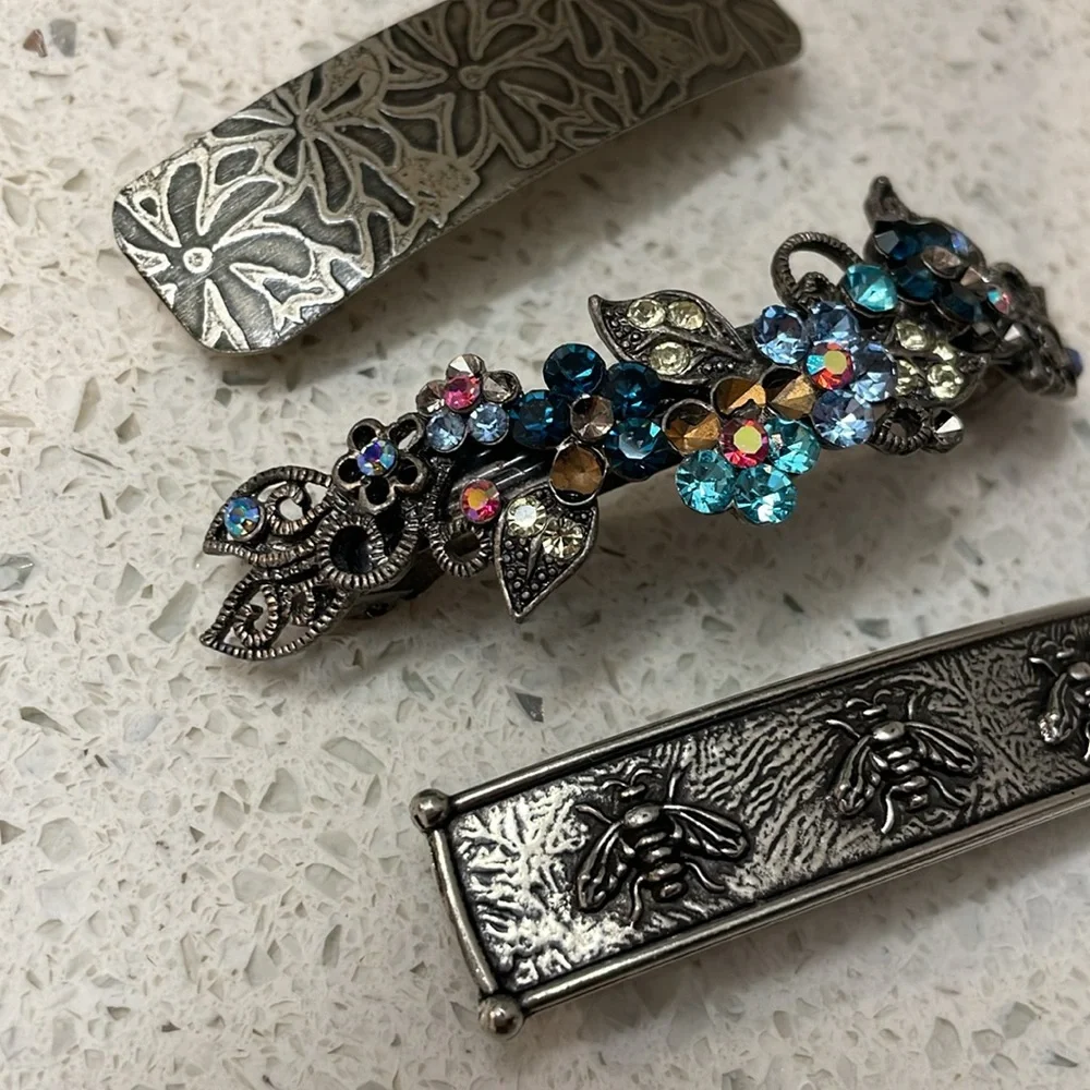 Bundle of 3 Metal Hair Snap Clips With Flowers, Bees, Rhinestones, Gems - Picture 2 of 4
